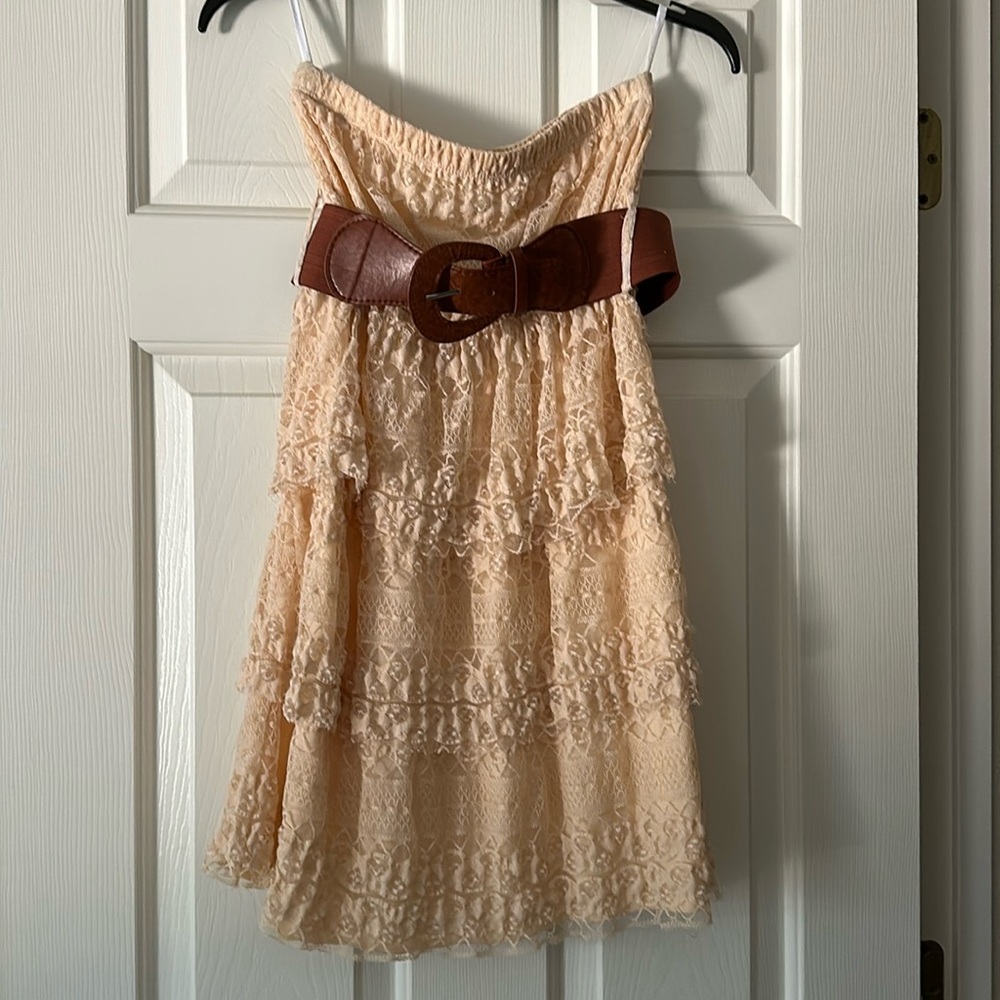 Strapless lace dress with belt